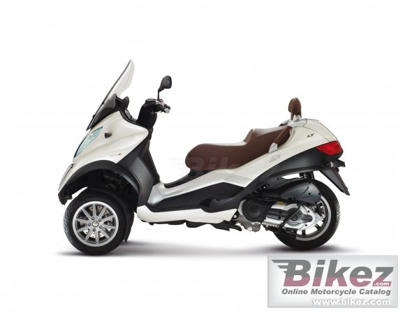 Piaggio MP3 500