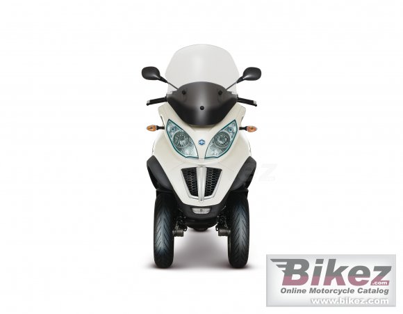 Piaggio MP3 500