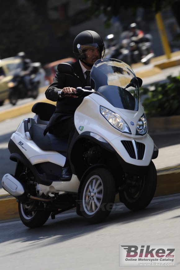 Piaggio Mp3 Hybrid 125