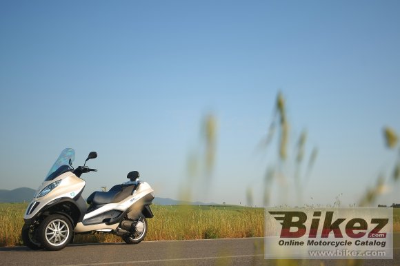 Piaggio Mp3 Hybrid 125