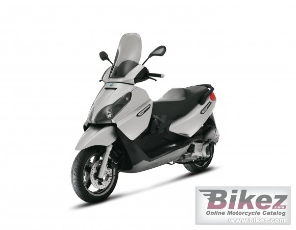 Piaggio X7 125