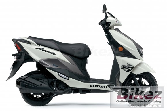 Suzuki Avenis