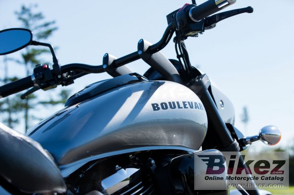 Suzuki Boulevard M50