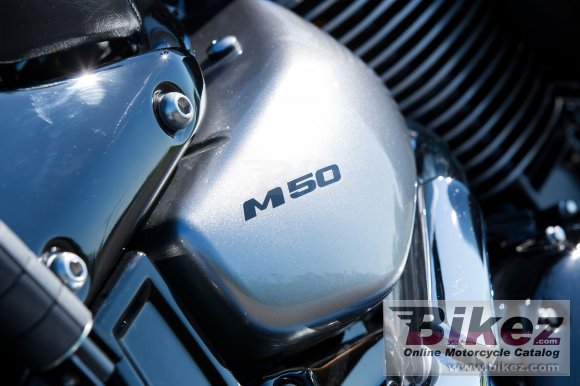 Suzuki Boulevard M50