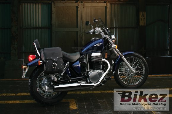 Suzuki Boulevard S40