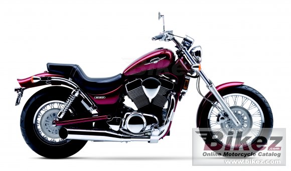 Suzuki Boulevard S83