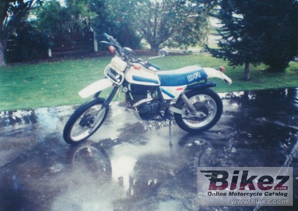 Suzuki DR 400 S