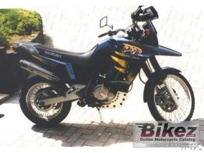 Suzuki DR 800 S