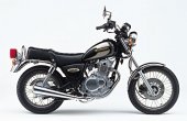 Suzuki_GN_250_1995