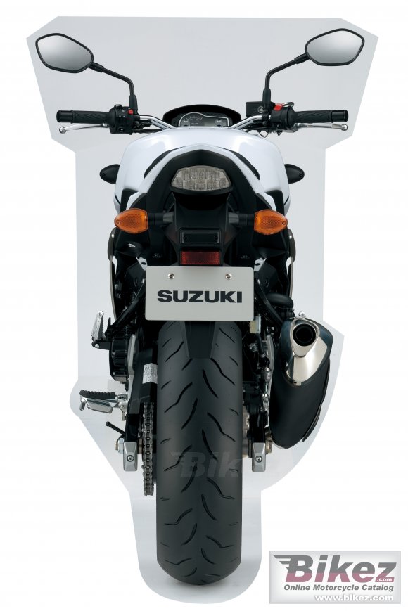 Suzuki GSR 750