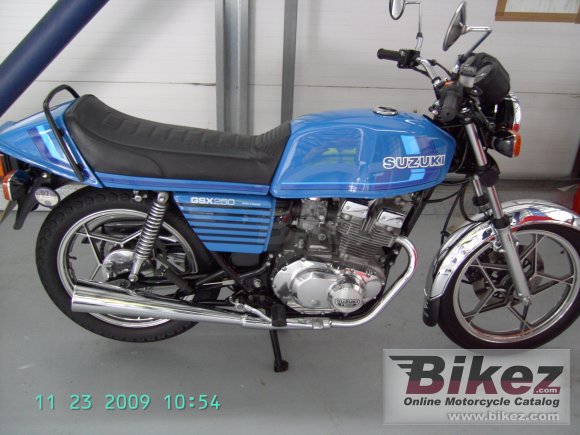 Suzuki GSX 250 E