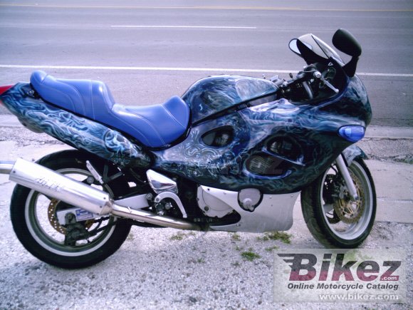 Suzuki GSX 600 F