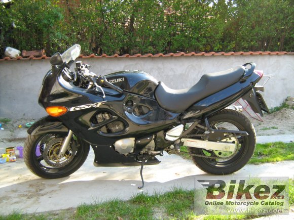 Suzuki GSX 600 F