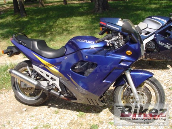 Suzuki GSX 600 F