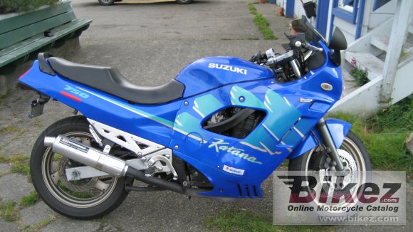 Suzuki GSX 750 F