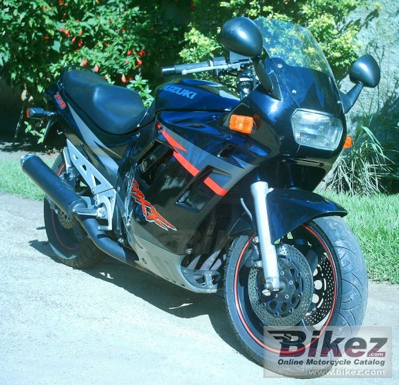 Suzuki GSX 750 F