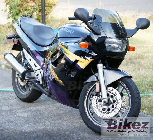 Suzuki GSX 750 F