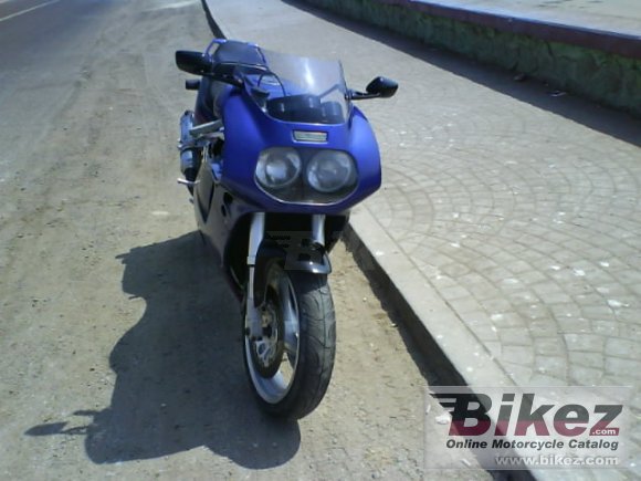 Suzuki GSX-R 750