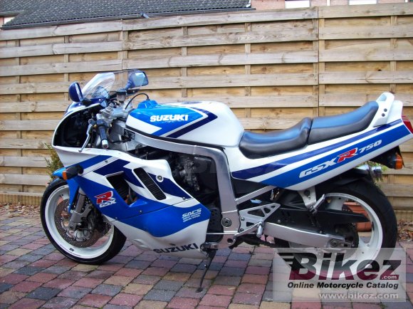 Suzuki GSX-R 750