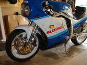 Suzuki_GSX-R_750_1987