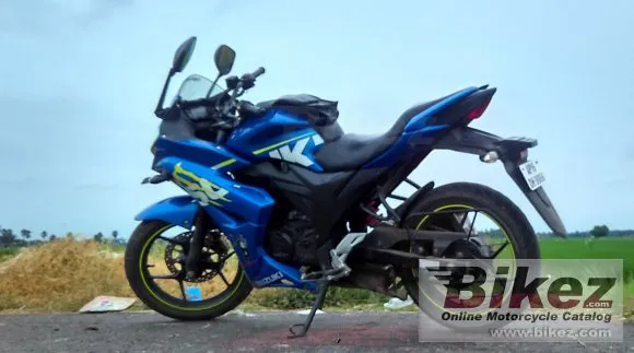 Suzuki Gixxer SF