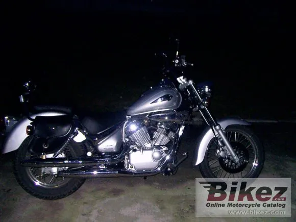 Suzuki Intruder 125 LC