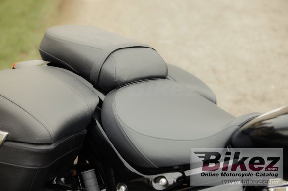 Suzuki Intruder C1500T B O S S