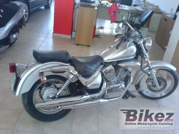 Suzuki Intruder LC 250