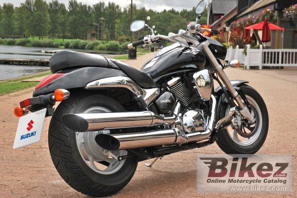 Suzuki Intruder M800