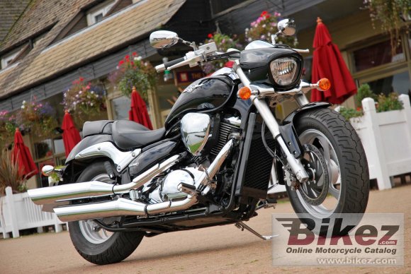 Suzuki Intruder M800