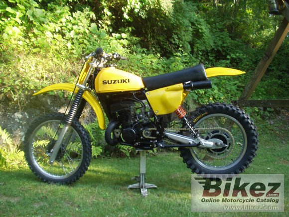 Suzuki RM 400 C