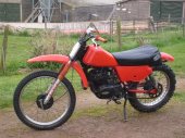 Suzuki_TS-185_1980