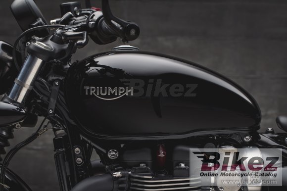 Triumph Bonneville Bobber Black