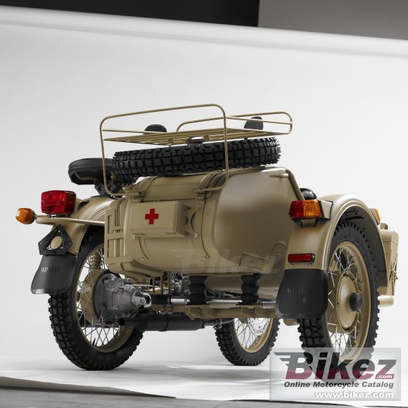 Ural Pustinja 750