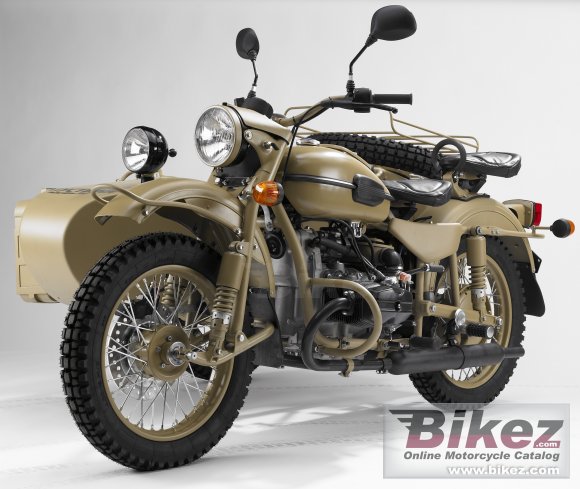 Ural Pustinja 750