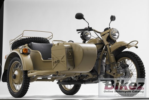 Ural Pustinja 750