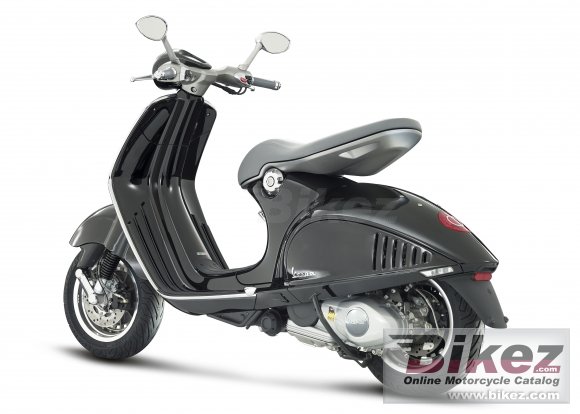 Vespa 946