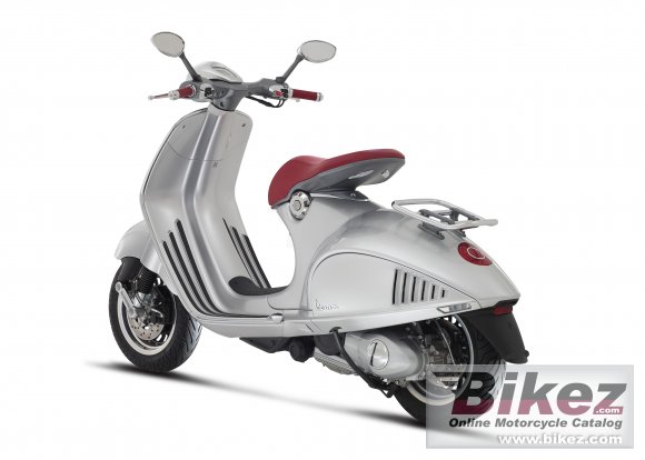 Vespa 946