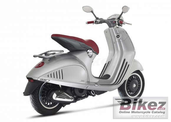 Vespa 946