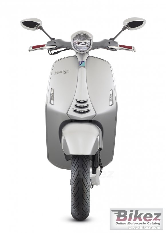 Vespa 946