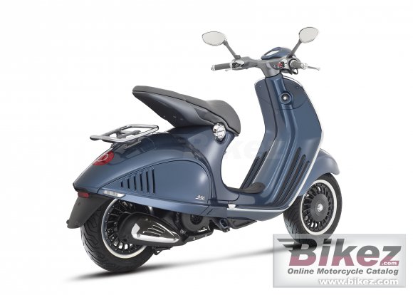 Vespa 946