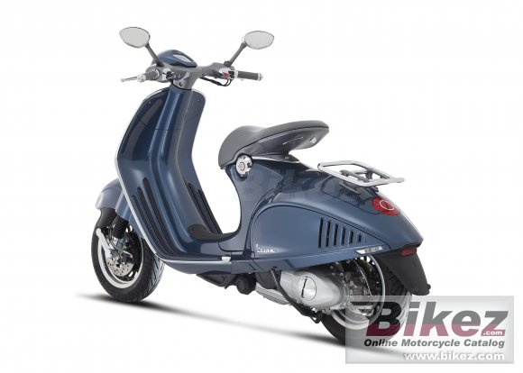 Vespa 946