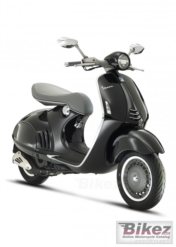 Vespa 946