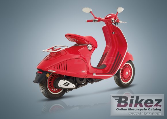 Vespa 946 RED