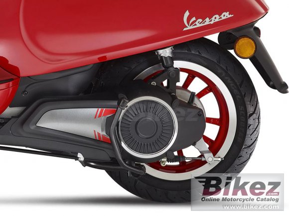 Vespa Elettrica Red 45 MPH