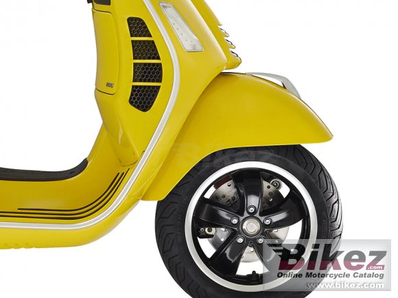 Vespa GTS Super 300