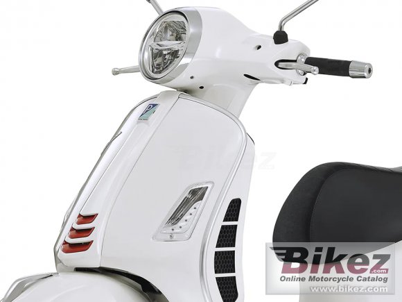 Vespa GTS Super 300 Sport