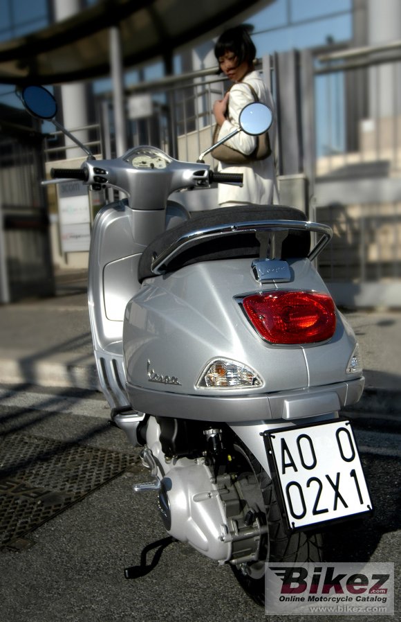 Vespa LX  125