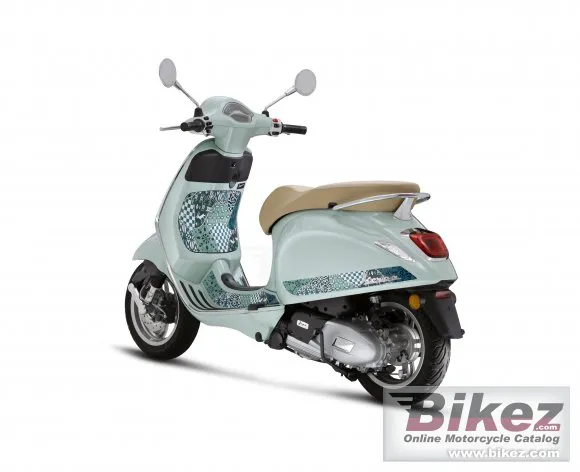 Vespa Primavera 150 Batik