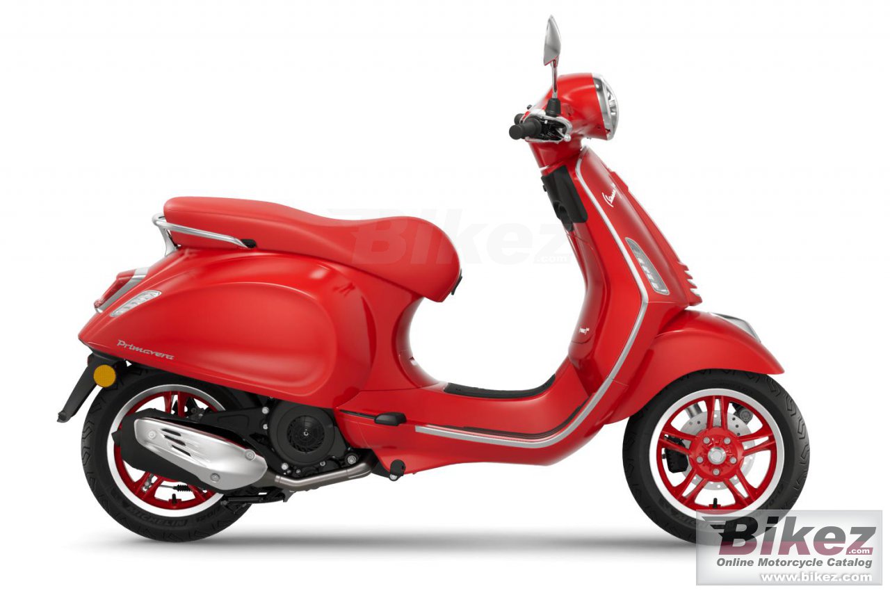 Vespa Primavera 150 Red